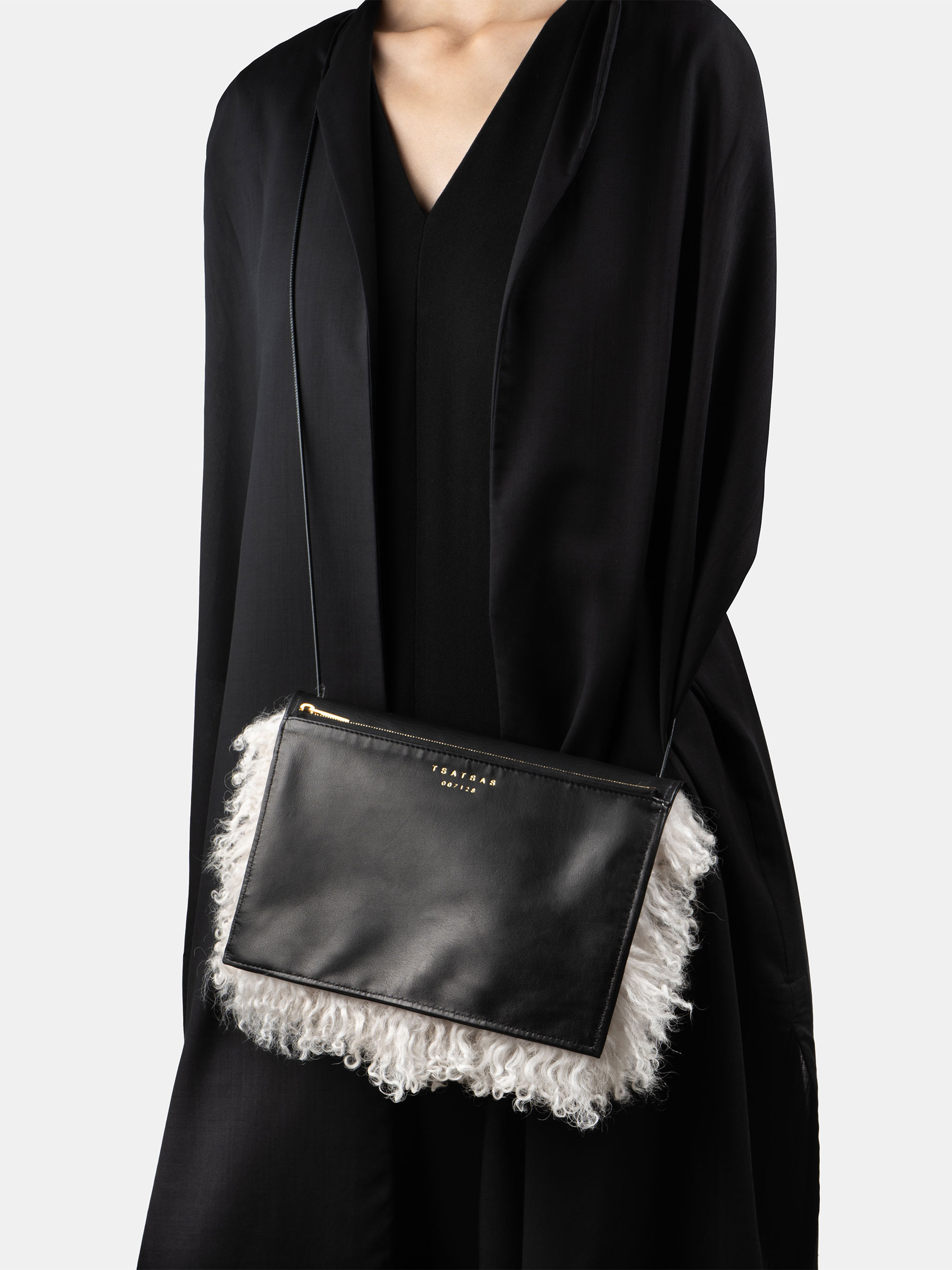 RE-OTHER shoulder bag in ivory sherling | TSATSAS