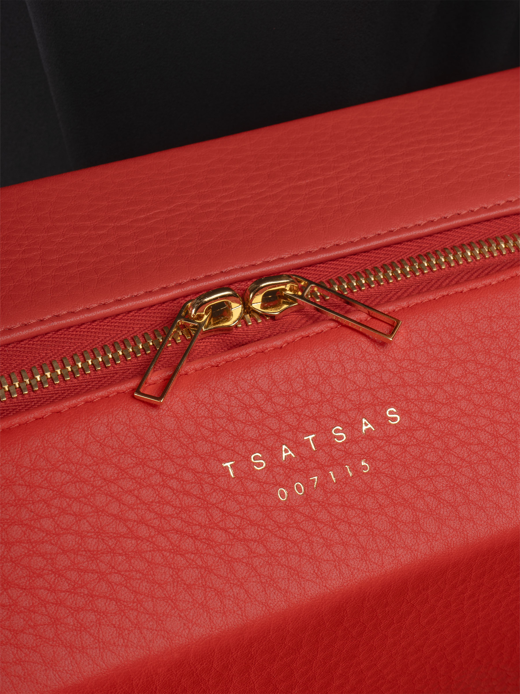 LINDEN shoulder bag in bright red calfskin leather | TSATSAS