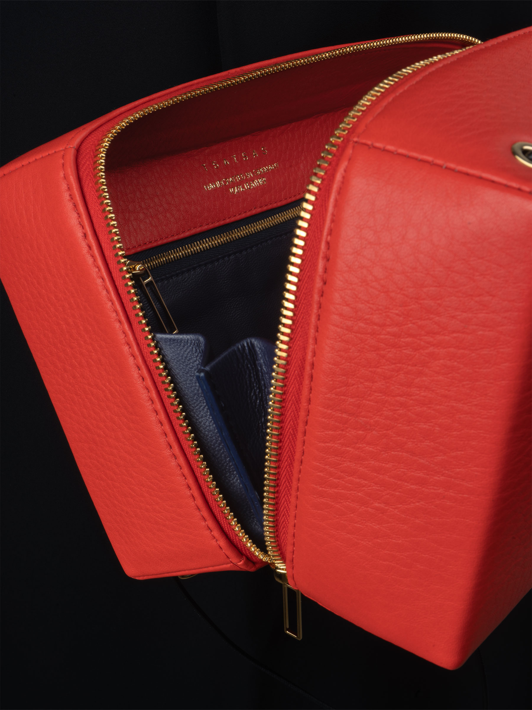 LINDEN shoulder bag in bright red calfskin leather | TSATSAS