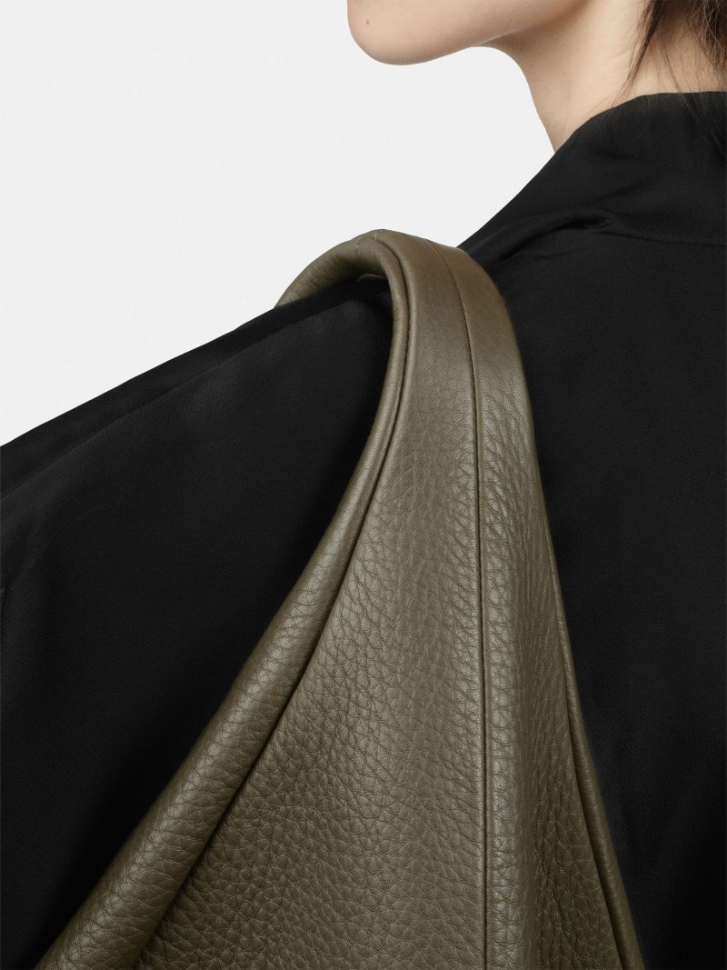 DANAIDE shoulder bag in khaki green calfskin leather | TSATSAS