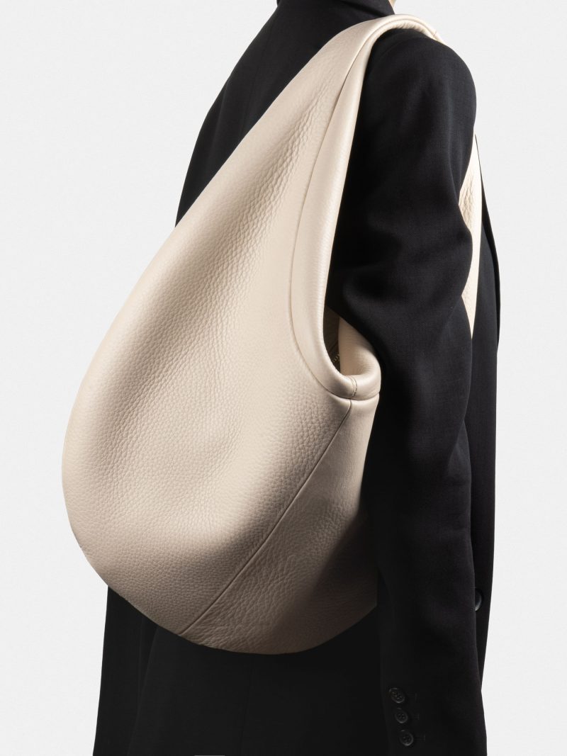 DANAIDE shoulder bag in ivory calfskin leather | TSATSAS