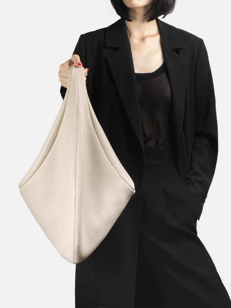 DANAIDE shoulder bag in ivory calfskin leather | TSATSAS
