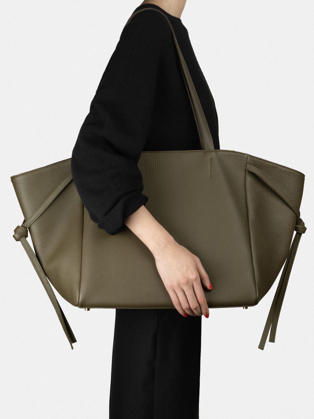 RENEE shoulder bag in khaki green calfskin leather | TSATSAS