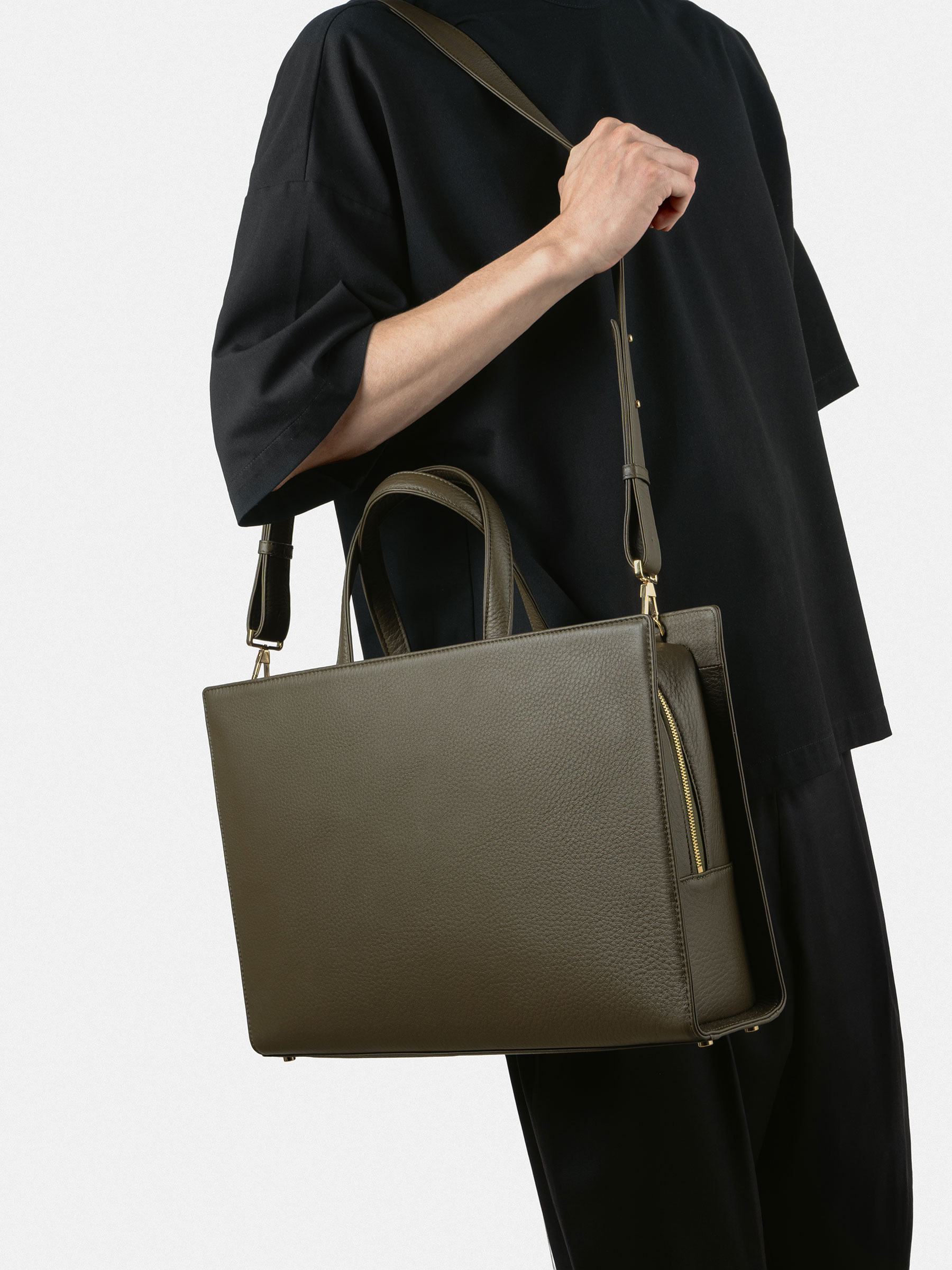 DELTOUR structured tote bag in khaki green calfskin leather | TSATSAS