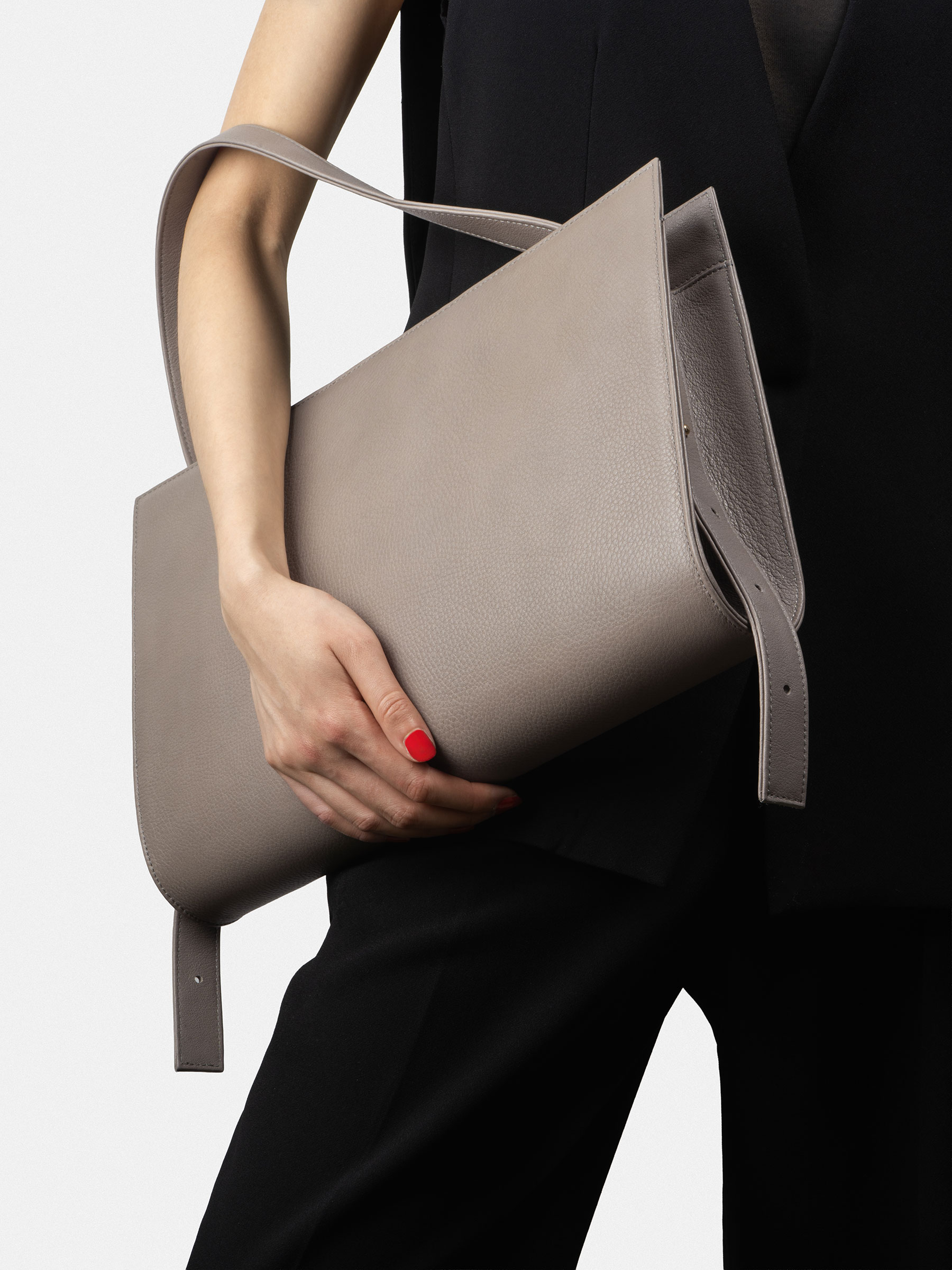 BASIL shoulder bag in grey calfskin leather | TSATSAS